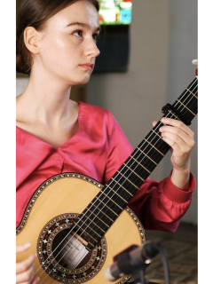Hanna Zielinska I Gitarre